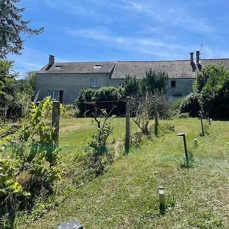 Demeure De Damply Holiday home Montalet-le-Bois